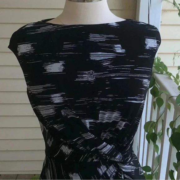 Lauren Ralph Lauren Scuba Knit Faux Wrap Dress 10 Black White Ruched Poly Money - Picture 6 of 10
